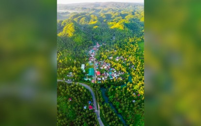 <p><strong>NO OUTBREAK YET.</strong> An aerial shot of Llorente, Eastern Samar. At least 138 residents in 12 villages of the town suffered from diarrhea this month due to contaminated water, the Department of Health regional office here reported on Friday (June 23, 2023). <em>(Photo courtesy of Llorente LGU)</em></p>