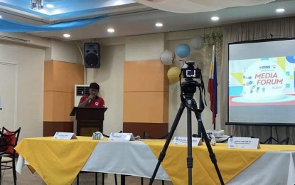 <p><span style="line-height: 1.5;"><strong>MEDIA FORUM</strong>. Department of Social Welfare and Development-Bicol Director Norman Laurio presents to the Albay media the agency's accomplishment reports for 2022 and ongoing programs in a forum on Monday (June 26, 2023). He said some 26,000 family food packs are ready to be distributed to six local government units as part of the second wave of response to families affected by the Mayon Volcano unrest. <em>(PNA photo by Connie Calipay)</em></span></p>