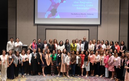 <p><strong>WOMEN ENTREPRENEURS</strong>. Finalists and winners of the Women-Helping-Women: Innovating Social Enterprises program of the Department of Science and Technology pose for a photo with the agency's officials at a hotel in Alabang, Muntinlupa on Monday (June 26, 2023). Twenty winners were given PHP100,000 each which they could use to enhance their businesses or market proposals.<em> (Photo courtesy of PCIEERD)</em></p>