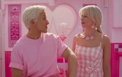 <p style="text-align: left;">Ryan Gosling (left) and Margot Robbie (right) in the trailer of "Barbie" movie by Warner Bros. Pictures. <em>(Screenshot from Youtube)</em></p>