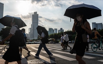 <p>Heatwave in China’s Guangzhou.  <em>(Anadolu)</em></p>