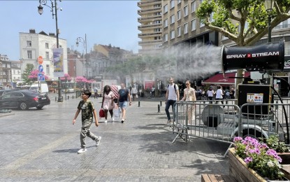 <p>Hot weather in Brussels  <em>(Photo from Anadolu) </em></p>