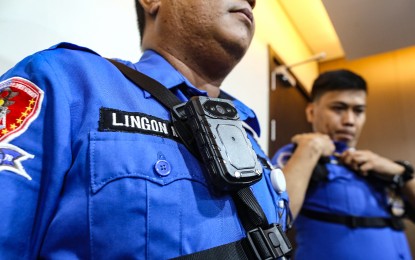 <p>Metropolitan Manila Development Authority body-worn camera <em>(PNA photo by Joan Bondoc)</em></p>
<p> </p>