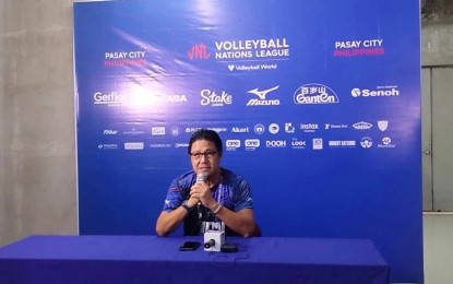 <p><strong>HOSTING BID</strong>. Philippine National Volleyball Federation president Ramon Suzara formally announces the country's bid to host the 2025 Women's World Championship in a press conference at Mall of Asia Arena in Pasay City on Sunday (July 9, 2023). Suzara will travel to Poland next week to discuss the bidding with the International Volleyball Federation, coinciding with the Men’s Volleyball Nations League final phase on July 20 to 24. <em>(PNA photo by Jean Malanum)</em></p>