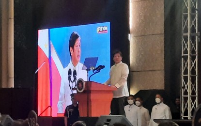 <p><strong>GREEN LANES. </strong>President Ferdinand R. Marcos Jr. delivers his speech at the launching of Green Lanes for Strategic Investments held at the Sofitel Manila on Thursday (July 13, 2023). The green lanes was established through the Executive Order No. 18, which was signed by President Marcos in February 2023. <em>(PNA photo by Kris Crismundo) </em></p>