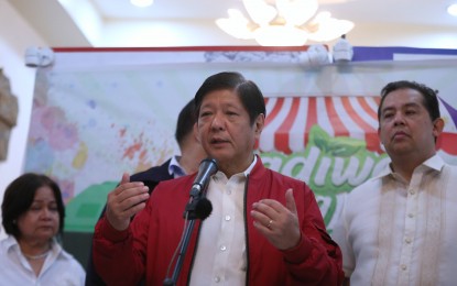 Marcos oversees distribution of various assistance in Pampanga