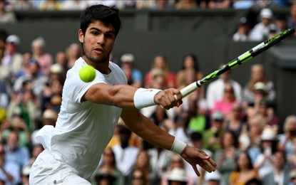 20-year-old Alcaraz wins 1st Wimbledon title; defeats Djokovic