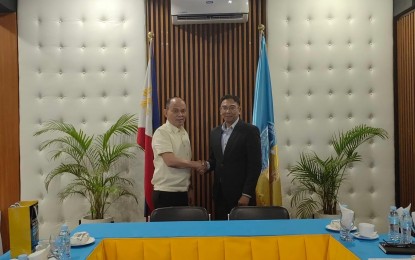 <p><strong>MEDIA PROTECTION.</strong> Presidential Task Force on Media Security executive director Paul Gutierrez (left) meets with Commission on Human Rights chairperson Richard Palpal-Latoc at the latter's office in Quezon City on Tuesday (July 18, 2023). They agreed to work together to boost protection for members of the Philippine media. <em>(Photo courtesy of PTFoMS)</em></p>