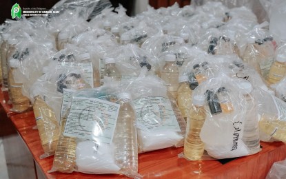 <p><strong>STARTER KITS</strong>. The livelihood starter kits that were distributed by the municipal government of Camalig in Albay province on Friday (July 21, 2023). Fifty solo parents received the kits after they completed training on making dishwashing liquid. <em>(Photo courtesy of Camalig LGU)</em></p>