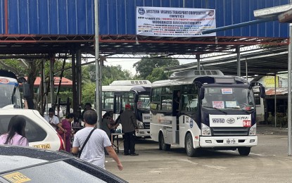 <p><strong>READY.</strong> Modern jeepneys of the Western Visayas Transport Cooperative continue to cater to passengers from Arevalo District’s Mohon terminal going to the city proper on July 24, 2023. Department of Transportation Undersecretary Timothy John Batan on Friday (Dec. 1, 2023) assured public transport drivers and operators that there would be no phase-out on Dec. 31 as the deadline is only for consolidation. <em>(Contributed photo)</em></p>