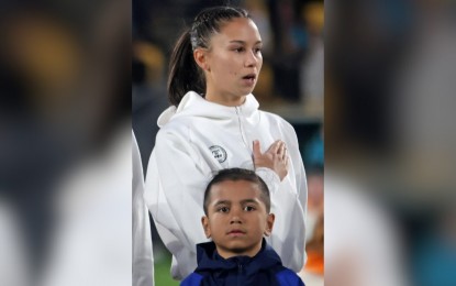 <p><strong>PROUD FILIPINO.</strong> Norway-born Sara Eggesvik sings the Philippine national anthem “Lupang Hinirang” before the game against New Zealand on July 25, 2023. After upsetting New Zealand 1-0 for their historic first World Cup win, the Filipinas seek another upset win against Norway on Sunday to advance to the knockout stage. <em>(Contributed photo)</em></p>
