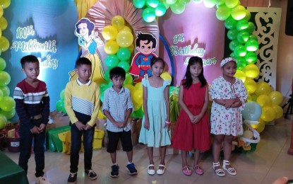 <p><strong>NO LONGER BABIES.</strong> The six children in the Eastern Visayas region belonging to the country's 100-millionth babies celebrate their 9th birthday on July 27, 2023 in Tacloban City. The celebration highlights the need to give everyone a better quality of life. (<em>PNA photo by Sarwell Meniano</em>)</p>