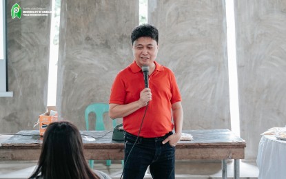 <p><strong>LIVELIHOOD OPPORTUNITIES.</strong> Camalig Mayor Carlos Irwin G. Baldo Jr. provides entrepreneurial strategies to participants during a two-day livelihood training program for marginalized groups on Thursday (July 27, 2023). The training program is part of the local government’s stepped up efforts to shape the earning capacity of marginalized sectors by offering them more sustainable livelihood options. <em>(Photo courtesy of Camalig local government)</em></p>