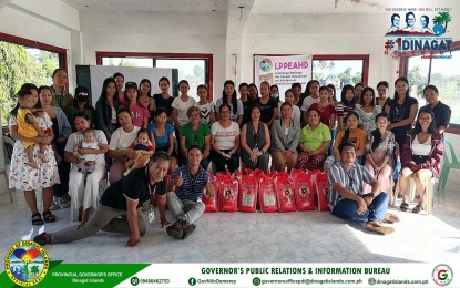 <p><strong>SUPPORT TO YOUNG MOTHERS.</strong> At least 31 adolescent mothers from San Jose town in Dinagat Islands underwent a one-day Learning Package for Parent Education on Adolescent Health Development seminar facilitated by the Provincial Population Office on Thursday (July 27, 2023). The activity was aimed at capacitating young mothers on parenting and helping them improve the well-being of their children. <em>(Photo courtesy of Gov. Nilo Demerey Jr.)</em></p>