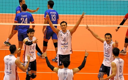 <p><strong>JUBILANT.</strong> The Indonesian team celebrates its victory over the Philippines in the second leg of the Southeast Asia Volleyball League (V.League) at the City of Sta. Rosa Multi-Purpose Complex on Saturday (July 29, 2023). Indonesia swept the first leg last week. <em>(Photo courtesy of PNVF)</em></p>