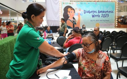 <p><strong>FREE CHECKUP</strong>. The Department of Health and the Davao City Health Office provide free diabetes screening at SM City Annex in Davao City on July 31, 2023. House Bill No. 1785 seeks to provide free annual medical checkup for all Filipinos to ensure access to preventive healthcare.<em> (PNA file photo by Robinson Niñal Jr.)</em></p>