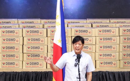 Marcos leads distribution of gov’t aid to Pampanga residents