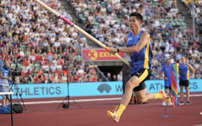 Obiena banners athletics team to Hangzhou Asian Games