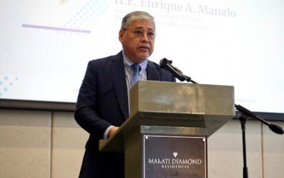 <p>Foreign Affairs Secretary Enrique Manalo <em>(PNA file photo)</em></p>