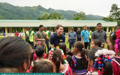 <p><strong>SCHOOL VISIT.</strong> Vice President Sara Z. Duterte is all smiles as she is greeted by indigenous children when she visited the Tapak Elementary School in Barangay Tapak, Paquibato District, Davao City, on Wednesday (Aug. 16, 2023). Duterte joined the Brigada Eskwela activity in three remote schools of the city.<em> (Photo from Inday Sara Duterte Facebook Page)</em></p>