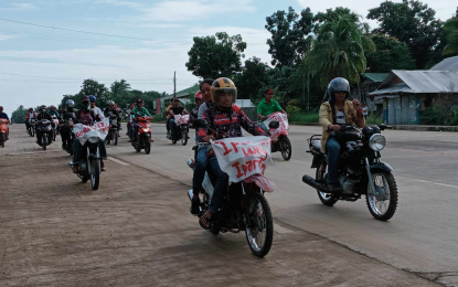 <p><strong>ANTI-MINING MOTORCADE.</strong> Critics of mining operations being conducted in Brooke's Point, Palawan hold a "victory motorcade" on Monday (Aug. 21, 2023). They were celebrating the issuance of a cease and desist order by the National Commission on Indigenous Peoples (NCIP) and a writ of kalikasan by the Supreme Court on mining operations in the town. <em>(Photo by Izza Reynoso)</em></p>