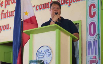 <p><strong>SUPPORT FOR SCHOOLS.</strong> Surigao City Mayor Pablo Yves Dumlao II leads the distribution of PHP1.2 million worth of construction material to 87 public schools in the city on Friday (Aug. 25, 2023). Of the total number of recipient schools, 32 are situated in island barangays, hit by previous typhoons. <em>(Photo courtesy of Surigao City PIO)</em></p>