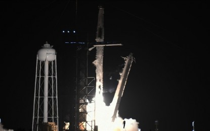 SpaceX capsule carrying 4 astronauts docks at Int'l Space Station