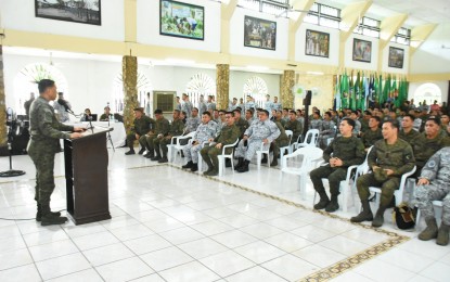 <p>VISIT. AFP Chief of Staff Gen. Romero Brawner Jr. speaks to the soldiers during his visit to the headquarters of the Visayas Command in Cebu City on Saturday (Aug. 26, 2023). Brawner lauded the soldiers in the Visayas for their gains in the fight against CPP-NPA which led to the neutralization of 204 NPA rebels and recovery of 168 firearms. <em>(Photo courtesy of Viscom PIO)</em></p>