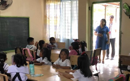 <p><strong>SCHOOL VISIT.</strong> Department of Education-Central Luzon Regional Director May Eclar visits the Dumarais Elementary School in La Paz, Tarlac to monitor and ensure the smooth opening of classes on Tuesday (Aug. 29, 2023). Over 2.1 million public school learners in Central Luzon returned to school. <em>(Photo courtesy of DepEd Region 3)</em></p>