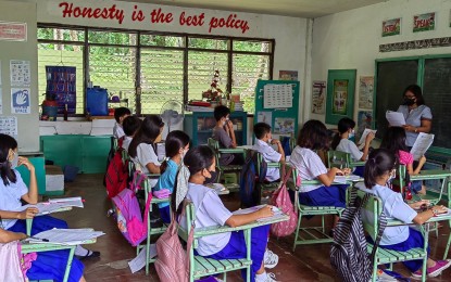 Over 3.8K schools suspend Day 1 of classes in W. Visayas