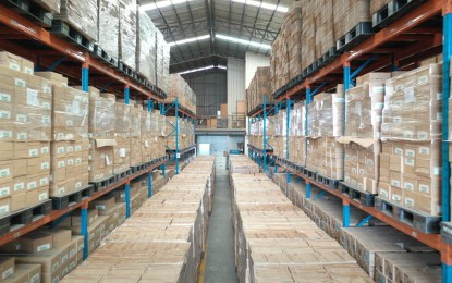 <p><strong>FOOD PACKS.</strong> Thousands of family food packs are stockpiled in this undated photo at the Visayas Disaster Resource Center (VDRC) located in Tingub, Mandaue City, Cebu. Department of Social Welfare and Development Secretary Rex Gatchalian on Tuesday (Aug. 29, 2023) directed the agency’s Disaster Response and Management Group to coordinate with the VDRC for the immediate dispatch of 55,000 family food packs to Western Visayas by Aug. 31 amid the widespread flooding in the region caused by heavy rains.<em> (Courtesy of DSWD Field Office-7)</em></p>