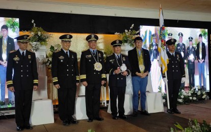 <p><strong>BEST FIRE STATION.</strong> San Jose de Buenavista Fire Chief Inspector Vic Matta (3rd from right) receives the plaque of recognition as Best Municipal Fire Station Award in Western Visayas during the 32nd BFP Anniversary in Iloilo City on Tuesday (Aug. 29, 2023). Matta said the Community Fire Auxiliary Group they organized in five barangays in the town was among those considered in the regional search. (<em>PNA photo courtesy of BFP San Jose de Buenavista</em>)</p>
<p> </p>