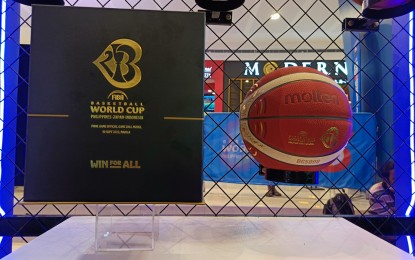 <p><strong>FIBA CHAMPIONSHIP BALL.</strong> The official FIBA World Cup Final ball unveiled at the SM Mall of Asia Music Hall in Pasay City on Monday (Sept. 4, 2023). Unlike the regular ball, the Naismith Trophy has been embedded in the ball as well as the date of the final, which is Sept. 10, and even the serial number.<em> (Photo by Ivan Saldajeno)</em></p>