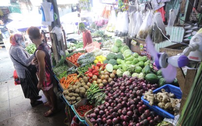 <p><strong>INFLATION ACCELERATION</strong>. Higher jumps in the rate of price increases pushed Ilocos Region’s February 2024 inflation rate to 2 percent from month-ago’s 1.5 percent. The acceleration was primarily traced to faster food inflation. <em>(PNA file photo)</em></p>