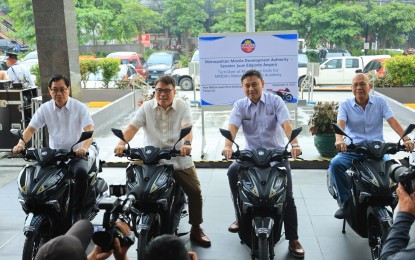 <p><strong>DONATION. </strong>Senator Sonny Angara (3rd left) donates on Friday (Sept. 8, 2023) 10 motorcycles to the Metropolitan Manila Development Authority (MMDA) to supplement its fleet and in support of the agency’s soon-to-open Motorcycle Riding Academy. Together with acting MMDA Chairman Don Artes (2nd left), Angara signed a deed of donation and acceptance for the motorcycles, which was held at the agency’s newly-inaugurated Communications Command Center in Pasig City. <em>(Photo courtesy of Office of Senator Sonny Angara) </em></p>