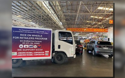 <div dir="auto">
<div dir="auto"><strong>RICE ON WHEELS</strong>. A truck carrying regular-milled and well-milled rice for the Rice on Wheels for Retailers program rollout in Maypajo Public Market in Caloocan City on Sept. 11, 2023. The program aims to provide retailers access to cheaper rice. <em>(Photo courtesy of DTI)</em></div>
</div>
<div class="yj6qo ajU"> </div>