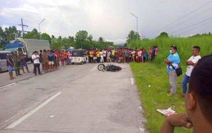 <p><strong>VILLAGE COUNCIL BET KILLED.</strong> Civilians and police authorities view the body of Tayan Mamalinta, a candidate for village council in Pandag, Maguindanao Sur, after he was ambushed by two motorcycle-riding gunmen in President Quirino town, Sultan Kudarat province on Tuesday (Sept. 12, 2023). Pursuit operations are ongoing against the suspects.<em> (Photo courtesy of TJ Abpet)</em></p>