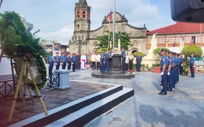 <p><strong>REMEMBRANCE</strong>. Bulacan province commemorates the Malolos Congress inside the patio of Barasoain Church in the City of Malolos on Friday (Sept. 15, 2023), starting with the laying of flowers at the monument of Gen. Emilio Aguinaldo, the first president of the Philippines. The Congress also ratified on Sept. 29, 1898 the proclamation of the Philippine independence held in Kawit, Cavite on June 12, 1898.<em> (PNA photo by Manny Balbin)</em></p>