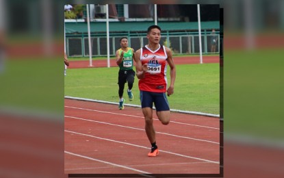 <p><strong>FASTEST</strong>. Philippine Navy cadet John Andre Ponce wins the men's 200-meter event of the Reserve Officers' Training Corps Games Luzon leg at Cavite State University’s Don Severino delas Alas campus track oval in Indang town. Ponce clocked 23.8 seconds.<em> (PNA photo by Jean Malanum)</em></p>