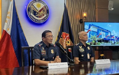 <p>PNP chief Gen. Benjamin Acorda Jr. (left)<em> (PNA photo by Lloyd Caliwan)</em></p>