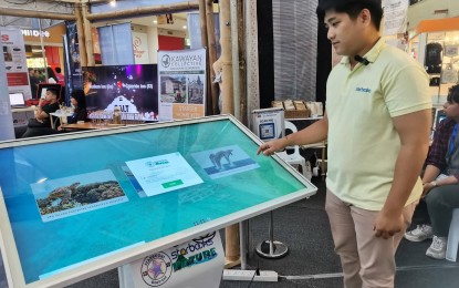 <p><strong>NATURE APP.</strong> A new app developed by the Department of Science and Technology (DOST) has identified three protected areas in Negros Oriental as its first featured sites. Dubbed Starbooks Nature, the offline interactive app uploaded to a kiosk aims to promote tourism and environmental conservation and preservation. <em>(PNA photo by Mary Judaline Partlow)</em></p>