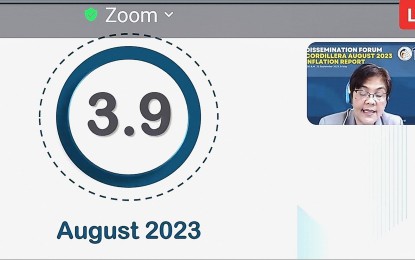 <p><strong>INFLATION RATE.</strong> The Cordillera region posts a 3.9 percent inflation rate in August 2023, lower than the national average of 5.3 percent and National Capital Region’s 5.9 percent. Villafe Alibuyog, regional director of the Philippine Statistics Authority- Cordillera, said during a forum Friday (Sept. 22, 2023) that food and non-alcoholic beverages account for 82.2 percent of the region’s inflation rate. <em>(Screenshot of the forum)</em></p>
<p> </p>