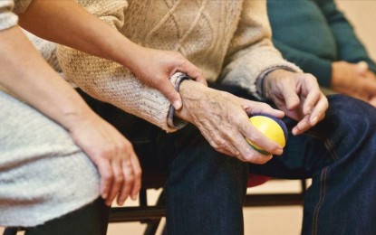 <p><strong>DEMENTIA.</strong>  More than 15 million people in China aged 60 and above suffer from dementia, according to a report.  And nearly 10 million of them have Alzheimer's disease. <em>(Anadolu)</em></p>