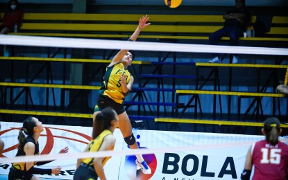 <p><strong>BEST SCORER.</strong> Far Eastern University opposite hitter Chenie Tagaod in action during the 2023 V-League Women's Collegiate Challenge at the Paco Arena in Manila on Friday (Sept. 22, 2023). Tagaod had 25 points as FEU defeated University of Perpetual Help, 23-25, 25-23, 25-17, 25-13, in Game 2 of their best-of-three semifinal series. <em>(Photo courtesy of V-League)</em></p>
