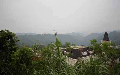 <p><strong>VOG.</strong> Low visibility of Taal Lake, as seen from Tagaytay City on Friday (Sept. 22, 2023). Taal Volcano has been emitting high levels of hazardous sulfur dioxide, prompting class suspensions in the city and in nearby towns of Batangas province.<em> (PNA photo by Benjamin Pulta)</em></p>