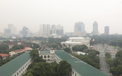  Heavy rains clear Metro Manila smog – PAGASA exec