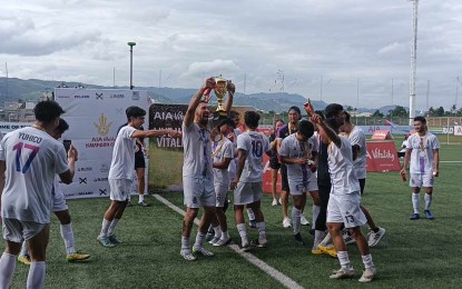 <p><strong>CHAMPION FINALLY</strong>. Taguig celebrates after beating Iloilo, 4-2, to win the AIA Vitality 7s Kampeon Cup at the Dynamic Herb Borromeo Sports Complex in Talisay, Cebu on Sunday (Sept. 24, 2023). Taguig finally won the tournament after settling for runner-up finishes twice. <em>(PNA photo by Ivan Stewart Saldajeno)</em></p>