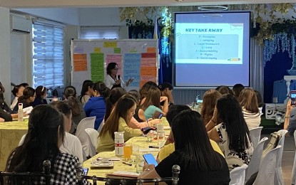 <p><strong>DIALOGUE</strong>. Genoveva Barcelon, Juvenile Justice Welfare Council-Bicol secretariat officer, discusses the five pillars of the juvenile justice system during a consultation dialogue in Legazpi City on Monday (Sept. 25, 2023). Based on the situational analysis from 2019 to 2021, cases involving children in conflict with the law in the region are minimal and not alarming. <em>(PNA photo by Connie Calipay)</em></p>