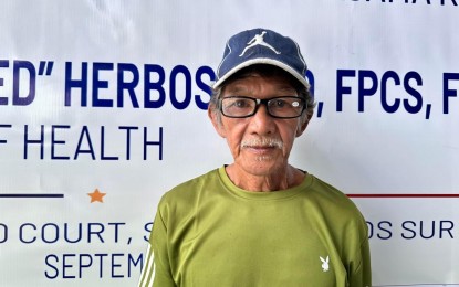 <p><strong>FREE CHECKUP</strong>. Felix Silverio, a 60-year-old resident of Barangay Ubbog in Salcedo, Ilocos Sur, avails of a free medical screening and a pair of eyeglasses during the Department of Health caravan on Thursday (Sept. 28, 2023). He was among the more than 1,500 residents who registered for the caravan for Indigenous Peoples. <em>(Photo courtesy of PIA Ilocos Sur)</em></p>