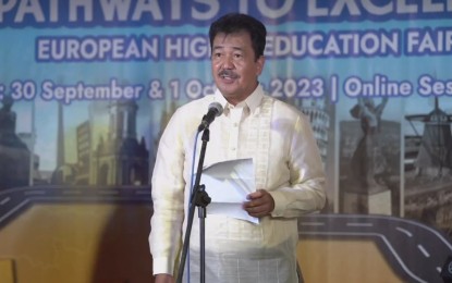 <p><strong>OPPORTUNITIES IN EUROPE</strong>. Commission on Higher Education (CHED) Chairperson J. Prospero de Vera III expresses optimism for higher education opportunities between the Philippines and Europe, in a speech on Friday (Sept. 29, 2023) during the European Higher Education Fair (EHEF) 2023 opening ceremony at the East Atrium of Shangri-La Plaza, Mandaluyong City. He said this will help improve the quality of Philippine higher education in the global setting. <em>(EHEF Manila Facebook Page/Screengrab)</em></p>